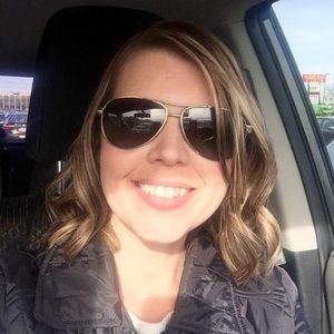 Meet your Posher, Amanda